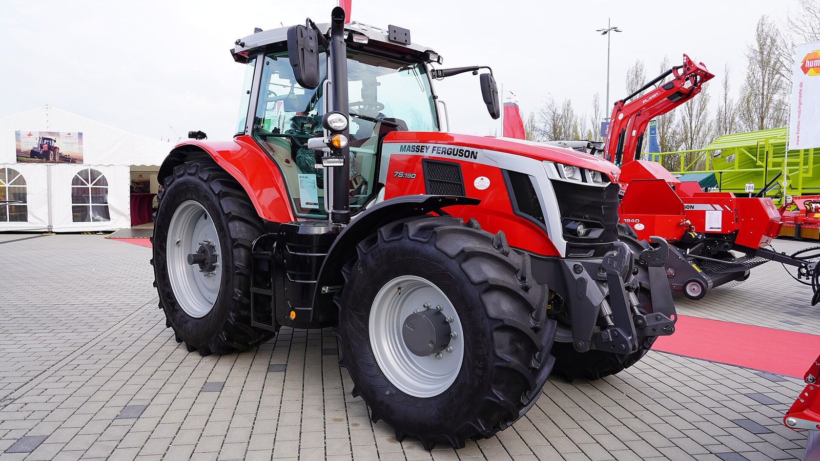 Massey Ferguson MF 7S.190 tractor